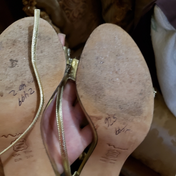 Heels - Picture 5 of 5